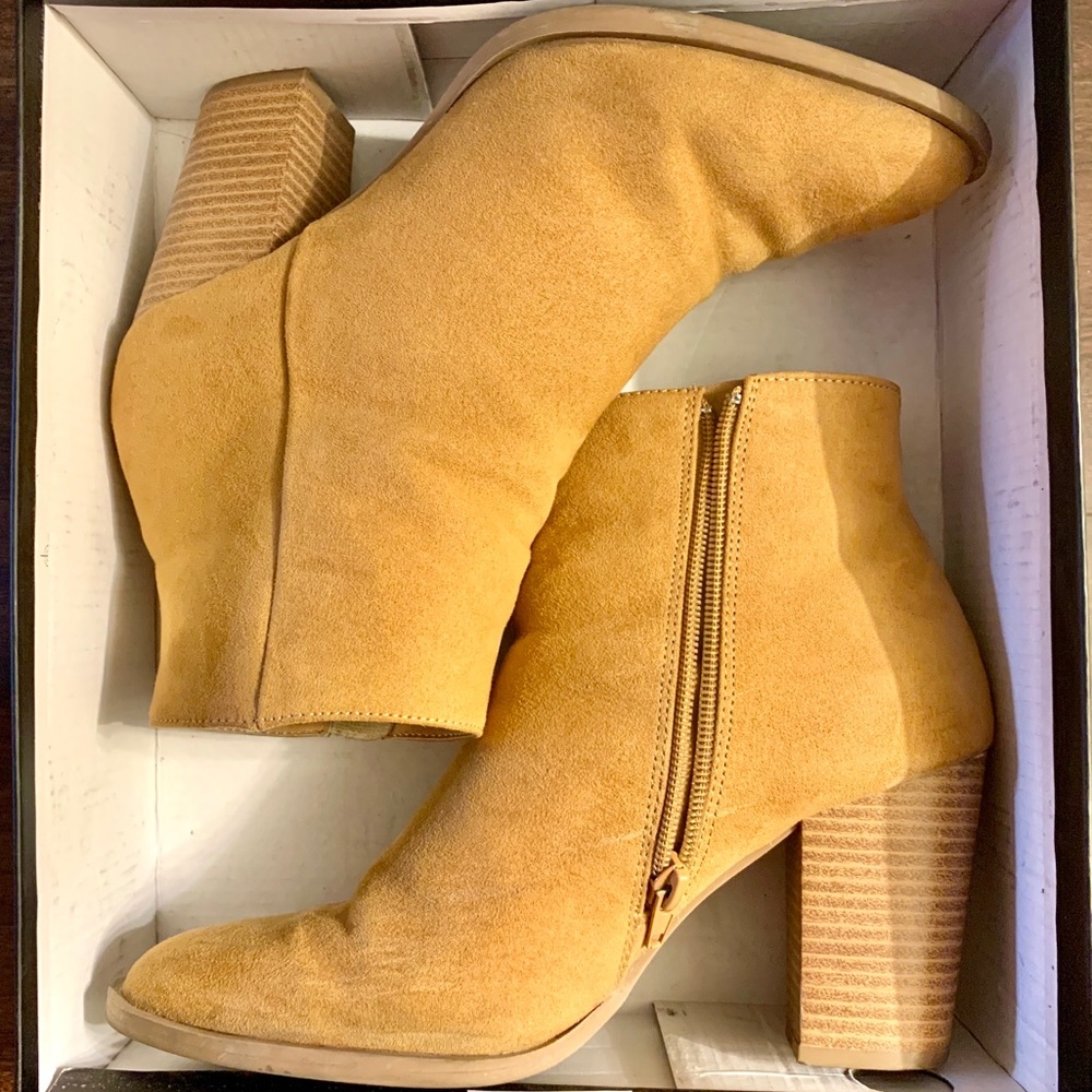 Lulus Annelise Suede Ankle Booties, Camel - Picture 8 of 8